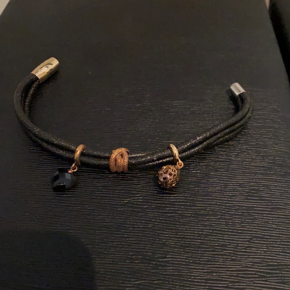 Endless bracelet